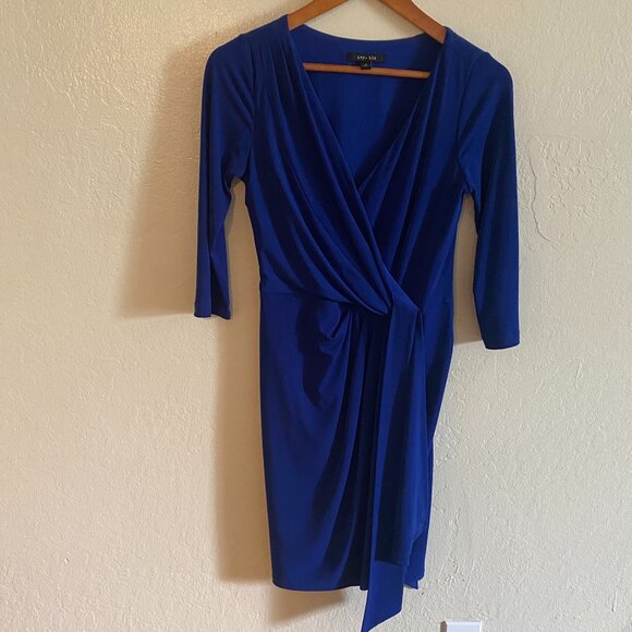 Ivy Blue Wrap Dress - size 4 - Picture 1 of 8
